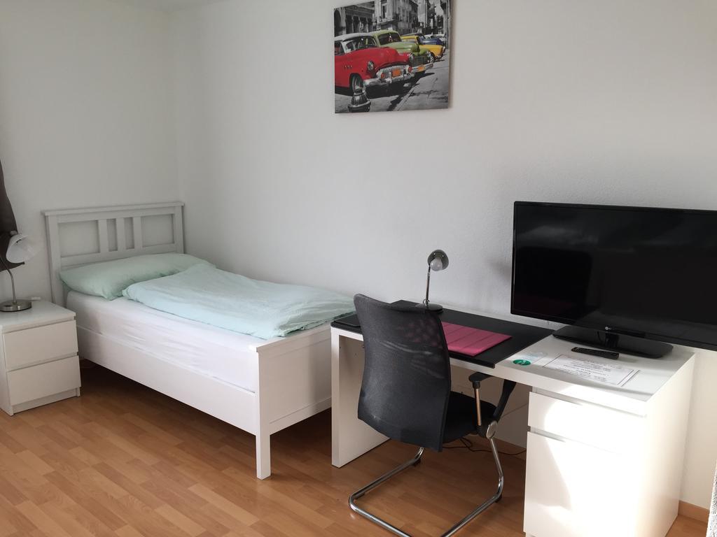 Escale Otel Givisiez Oda fotoğraf